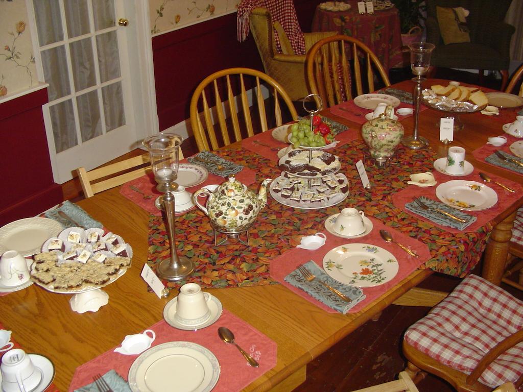 Stephen Clay Homestead Bed And Breakfast Candia 외부 사진